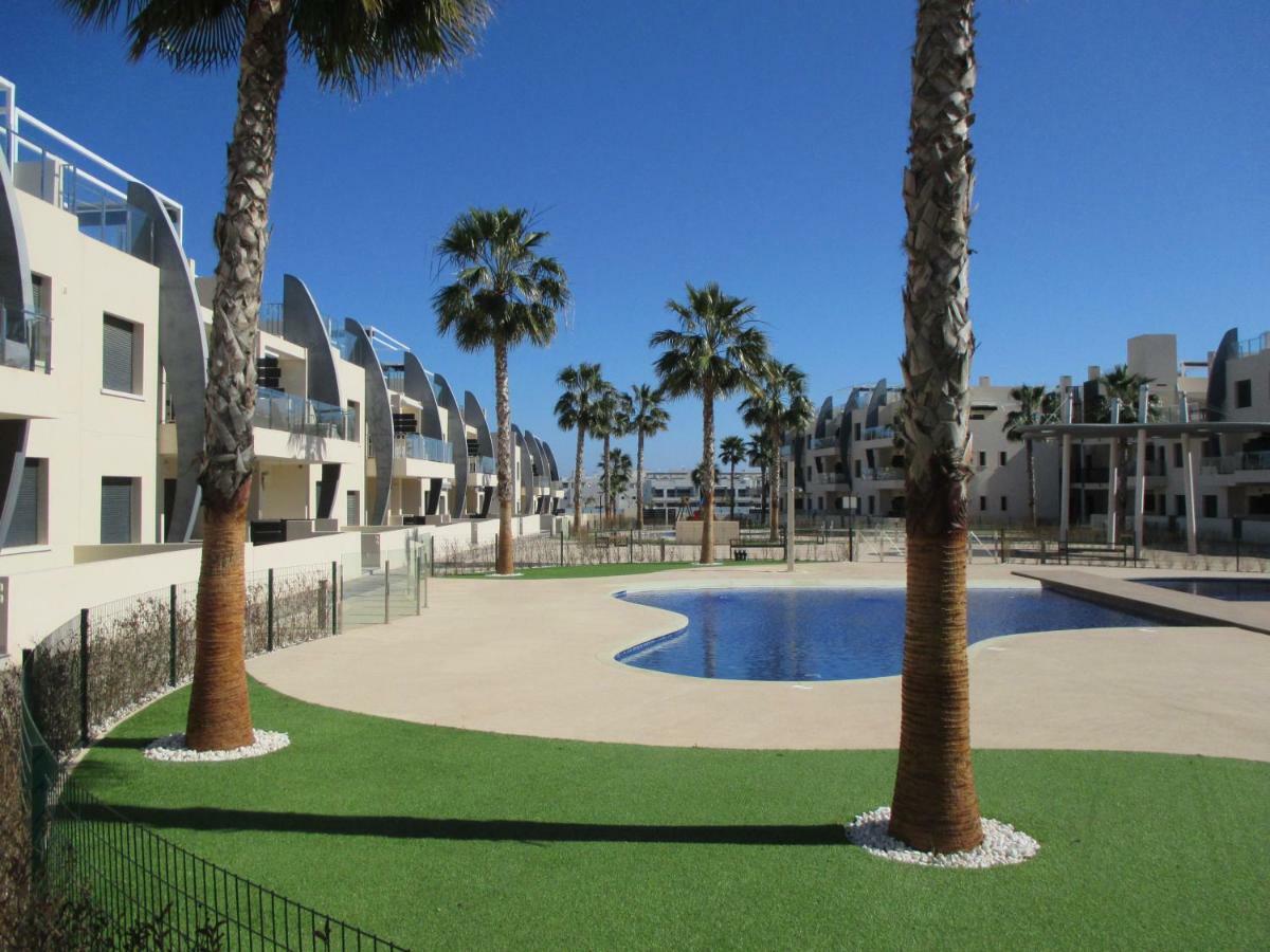 Апартаменты Playa Elisa Bay Пилар де ла Горадада Экстерьер фото